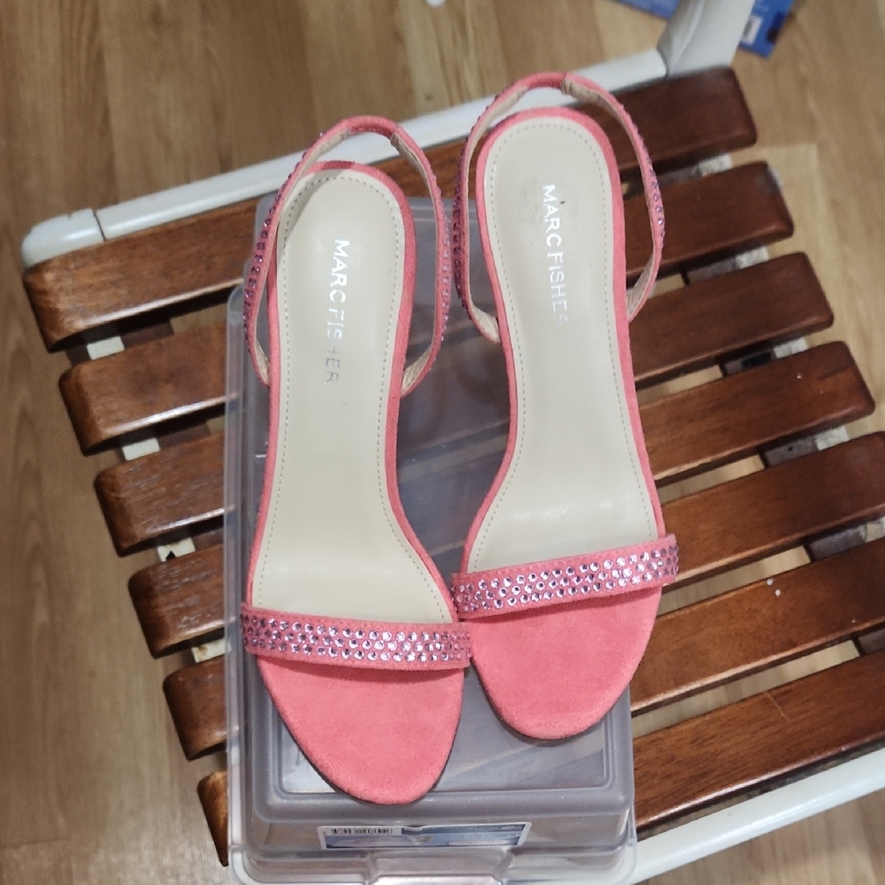Marc Fisher Coral Sandals with Rhinestone Detail Heels Size 8